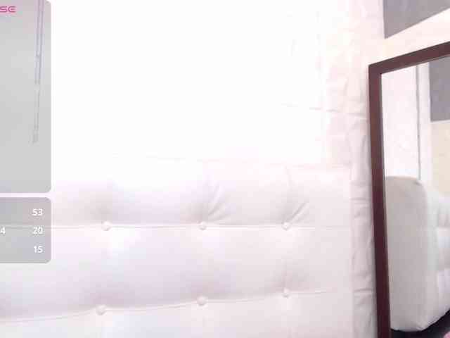 LunaRomantic webcam
