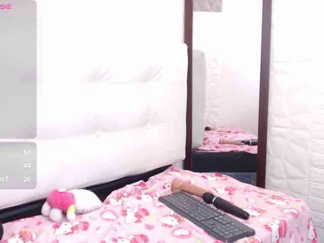 LunaRomantic webcam