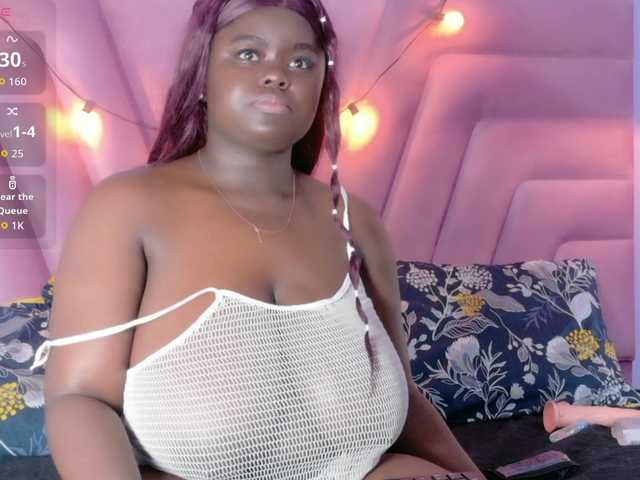 thickebonyprincess's BongaCams show and profile