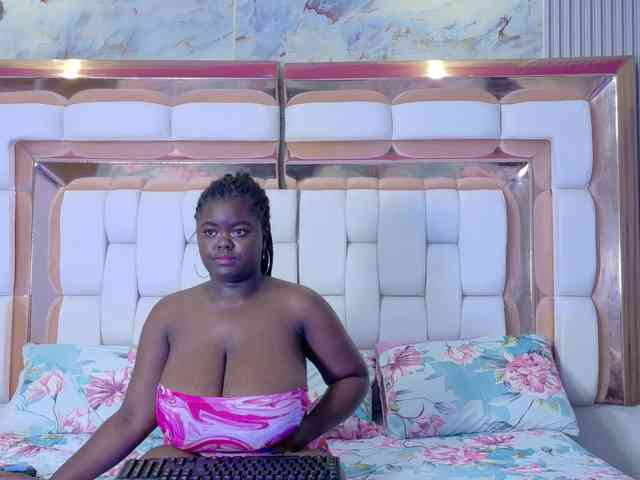 thickebonyprincess webcam