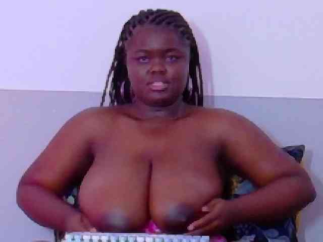 thickebonyprincess webcam