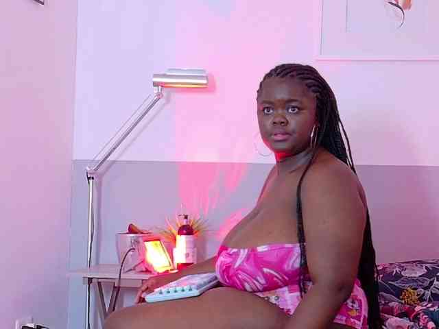 thickebonyprincess webcam