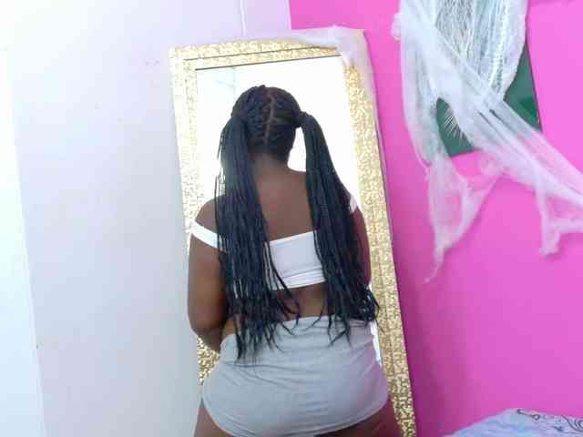 thickebonyprincess webcam