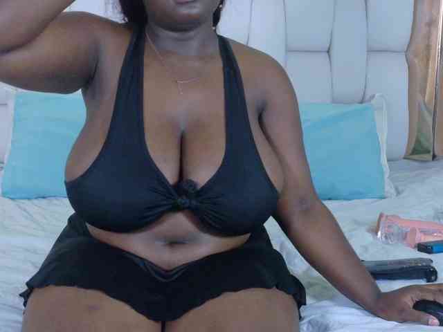thickebonyprincess webcam