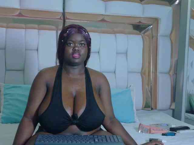 thickebonyprincess webcam