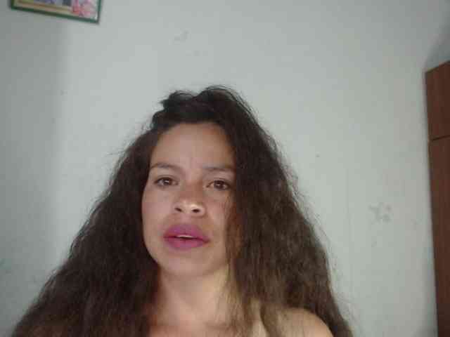 Camilamendez webcam