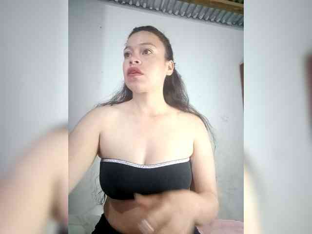 Camilamendez webcam