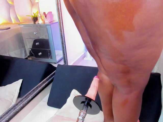 megan-loviitz's BongaCams show and profile