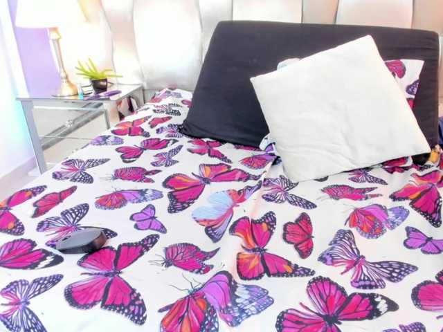 megan-loviitz's BongaCams show and profile