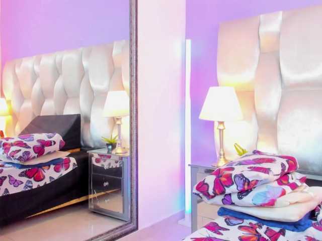 megan-loviitz's BongaCams show and profile