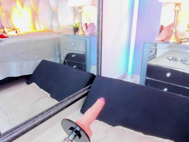 megan-loviitz's BongaCams show and profile