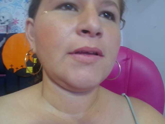 ALICIA-REYES from BongaCams