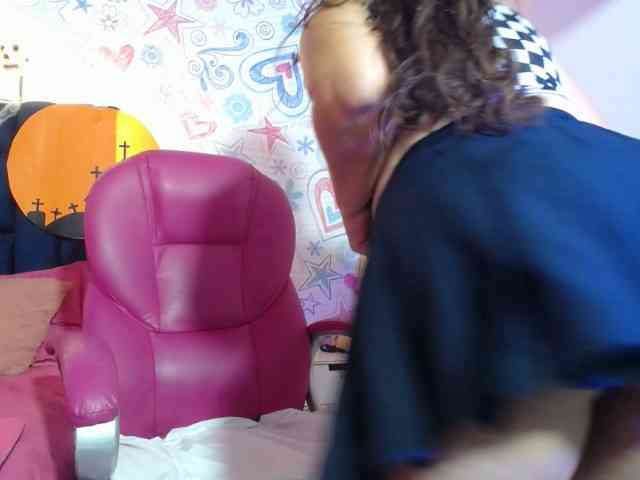 ALICIA-REYES webcam