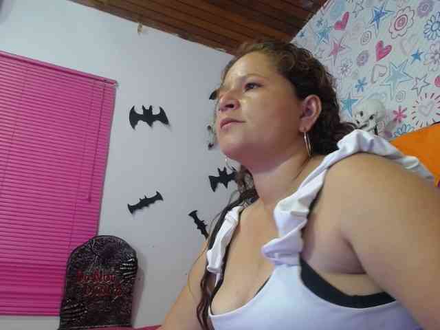 ALICIA-REYES webcam