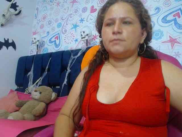 ALICIA-REYES webcam