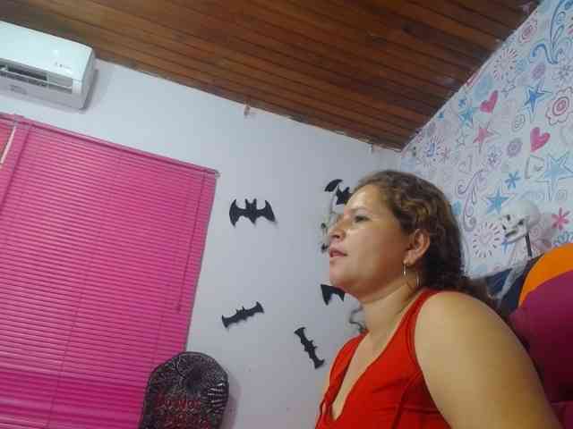 ALICIA-REYES webcam