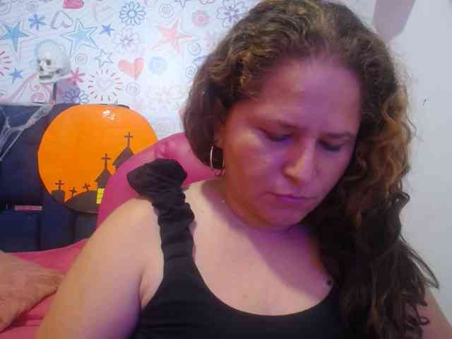 ALICIA-REYES webcam