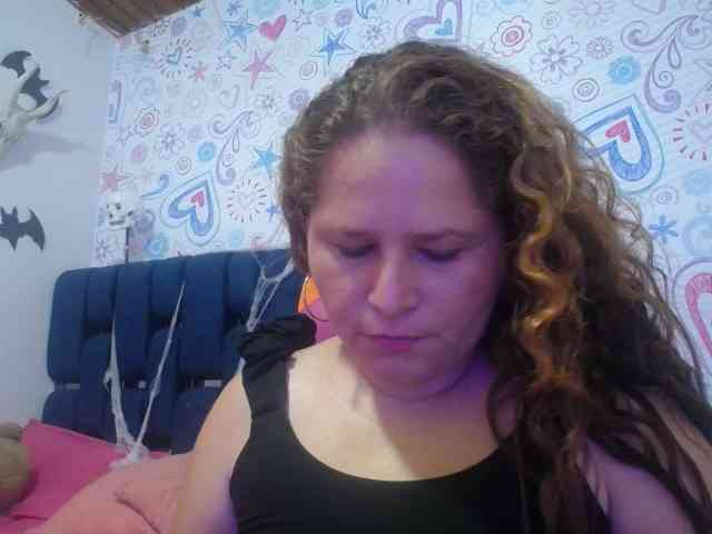 ALICIA-REYES webcam