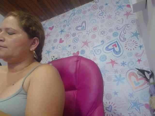 ALICIA-REYES webcam