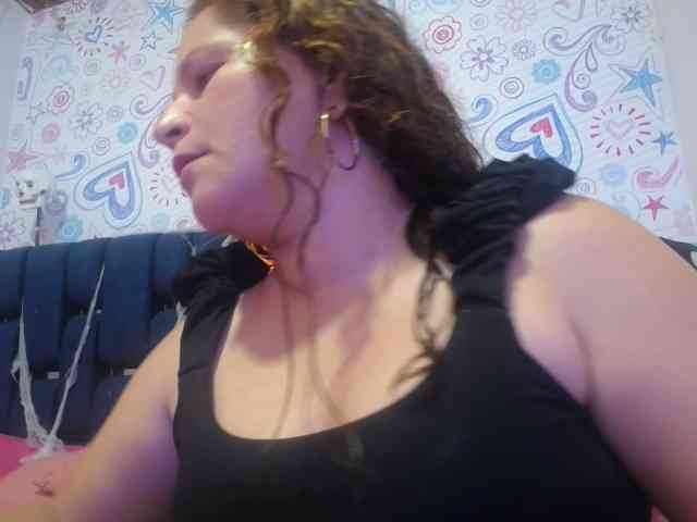 ALICIA-REYES webcam