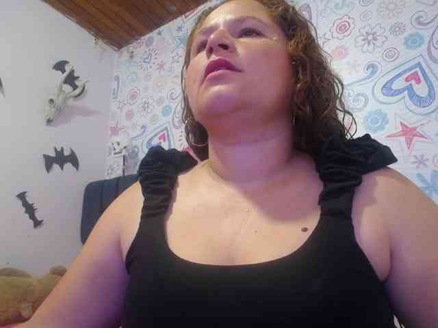 ALICIA-REYES webcam