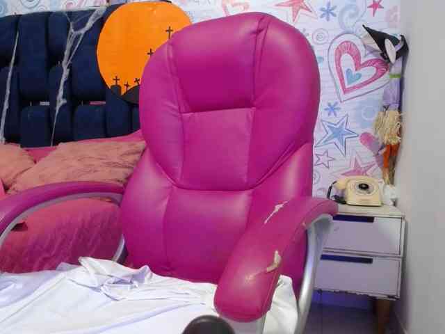 ALICIA-REYES webcam