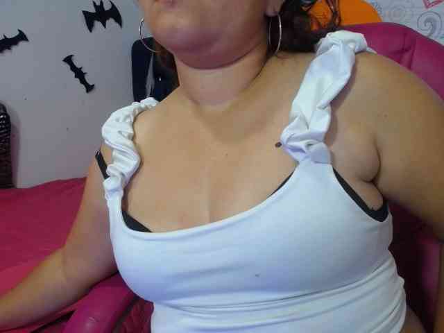 ALICIA-REYES webcam