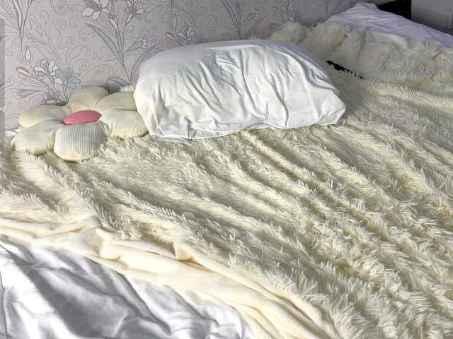 BreannaKensey's BongaCams show and profile