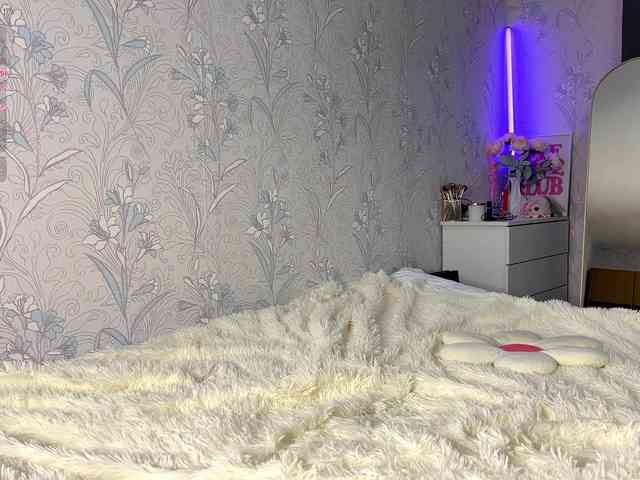 BreannaKensey webcam