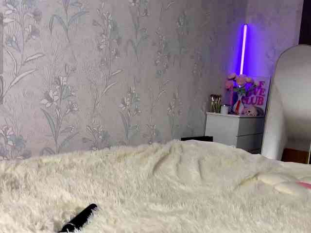 BreannaKensey webcam