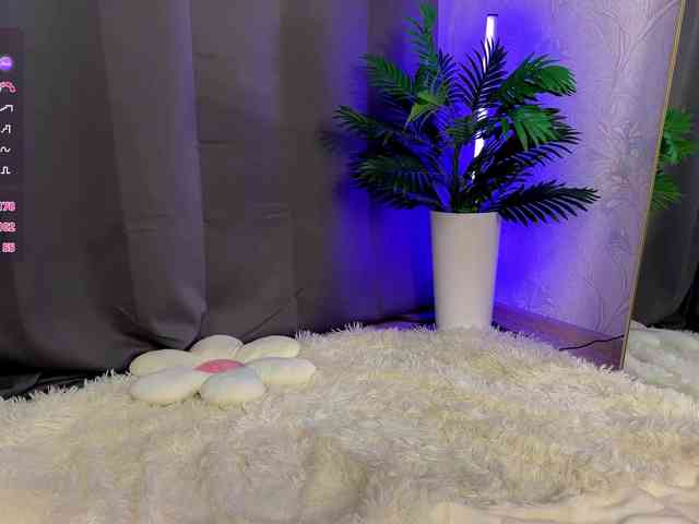 BreannaKensey webcam