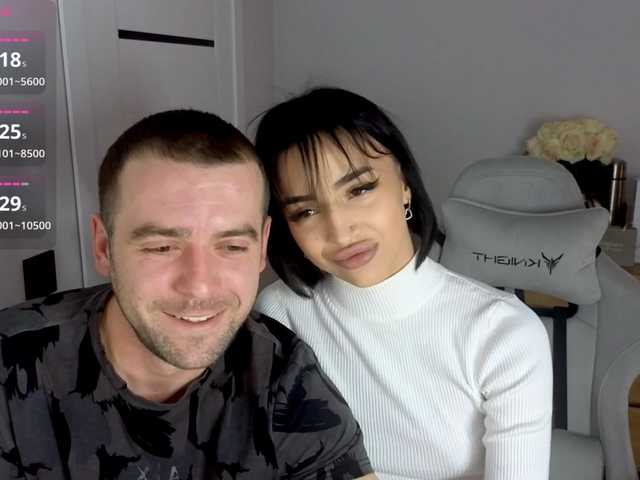 AdeleLaCroix - seasoned stripper for a playful online stream AdeleLaCroix from BongaCams