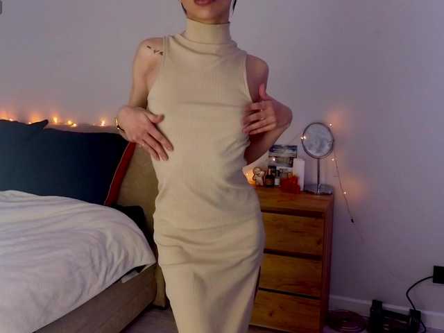 AdeleLaCroix's BongaCams show and profile