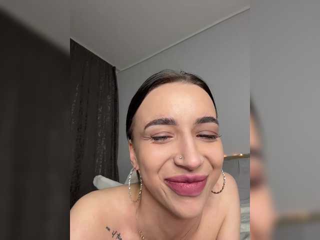 AdeleLaCroix live cam