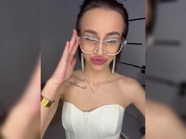 AdeleLaCroix preview