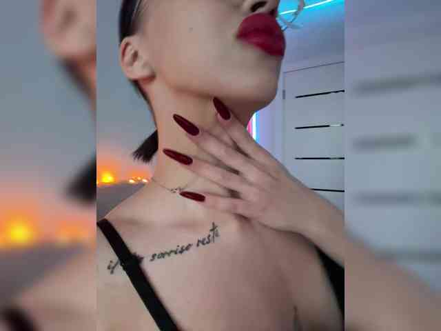 AdeleLaCroix AdeleLaCroix