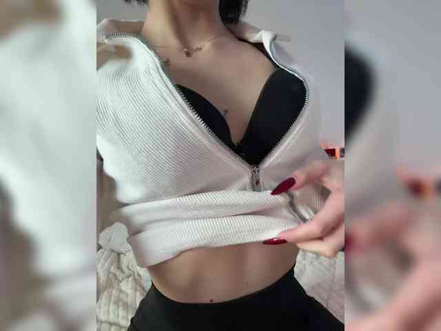 AdeleLaCroix AdeleLaCroix