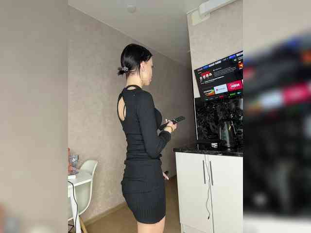 AdeleLaCroix AdeleLaCroix