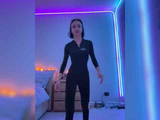 AdeleLaCroix AdeleLaCroix