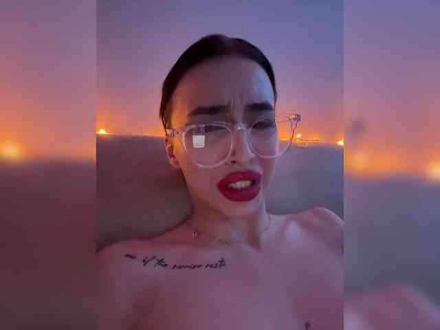 AdeleLaCroix AdeleLaCroix