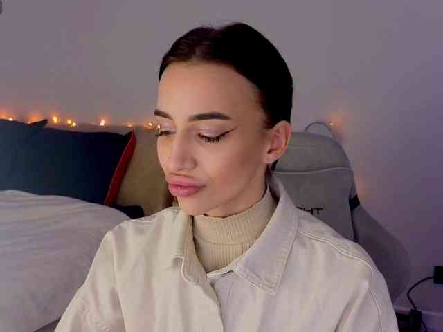 AdeleLaCroix AdeleLaCroix