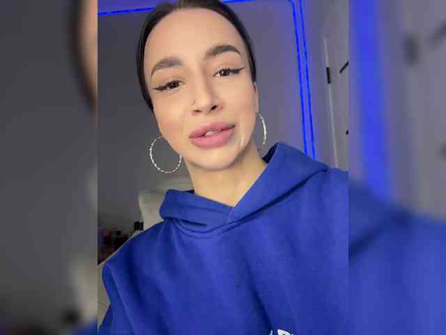 AdeleLaCroix AdeleLaCroix