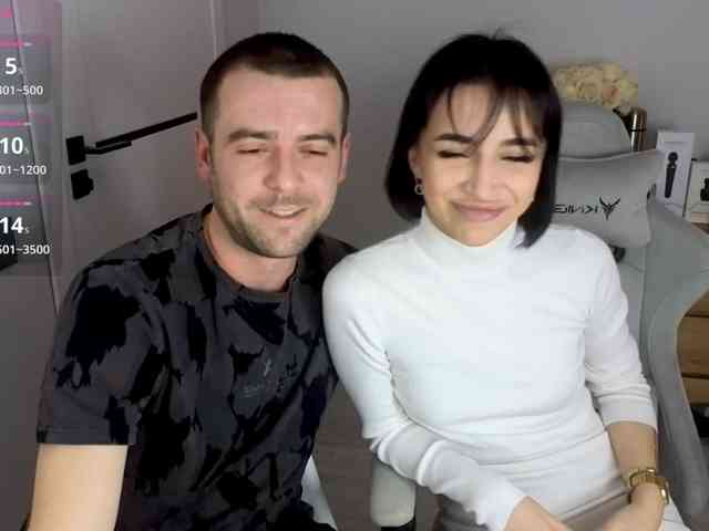 AdeleLaCroix webcam