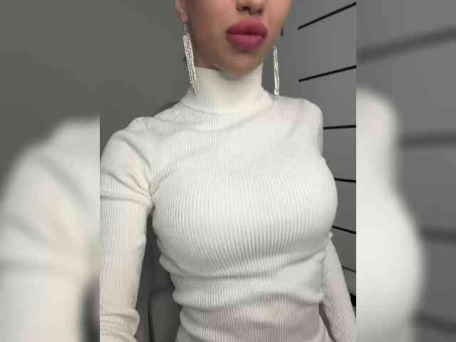 AdeleLaCroix Live Webcam on BongaCams