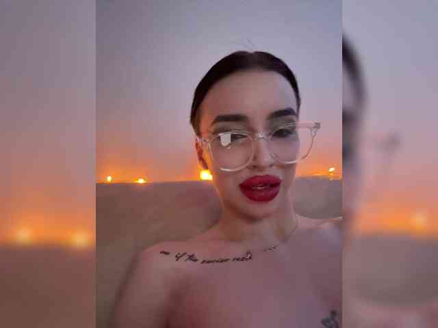 AdeleLaCroix AdeleLaCroix