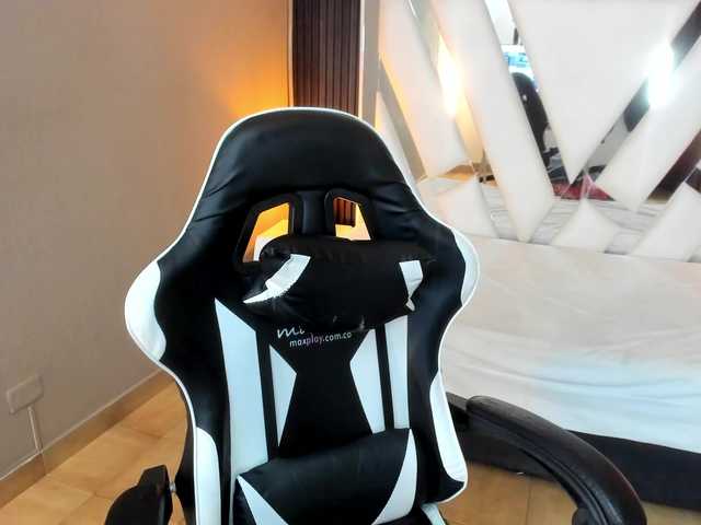 celeste-coquette's BongaCams show and profile