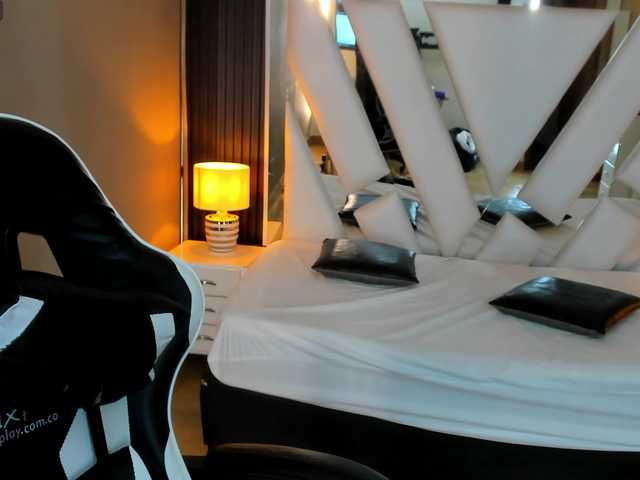 celeste-coquette's BongaCams show and profile