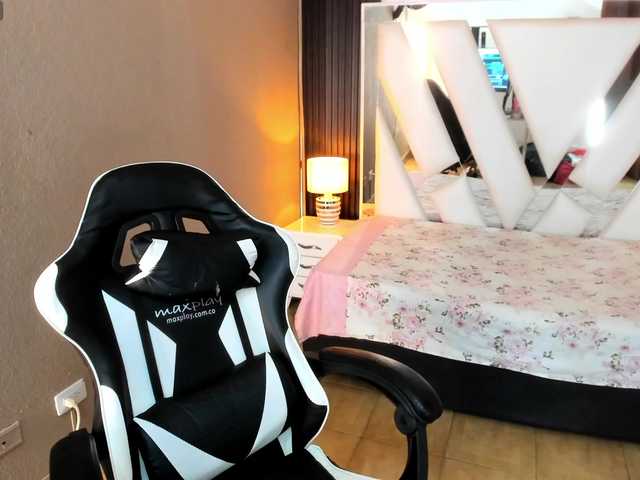 celeste-coquette's BongaCams show and profile