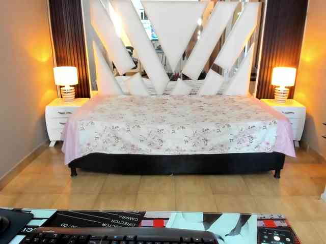 celeste-coquette Live Webcam on BongaCams