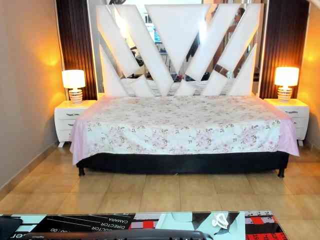 celeste-coquette Live Webcam on BongaCams